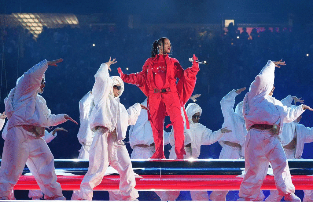 Rihanna Net Worth 2025: Fenty Beauty Revenue, Business Decline & Billionaire Status 3 Rihanna Net Worth 2025: Fenty Beauty Revenue, Business Decline & Billionaire Status