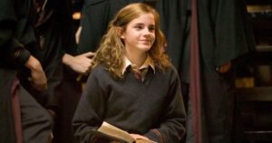 FilmyHigh 17 Emma Watson Tooth Transformation: From Fake Teeth to a Natural Hollywood Smile