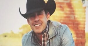 Aaron Watson Horse Named Texas Album Released: Full 26 Song Tracklist & Details